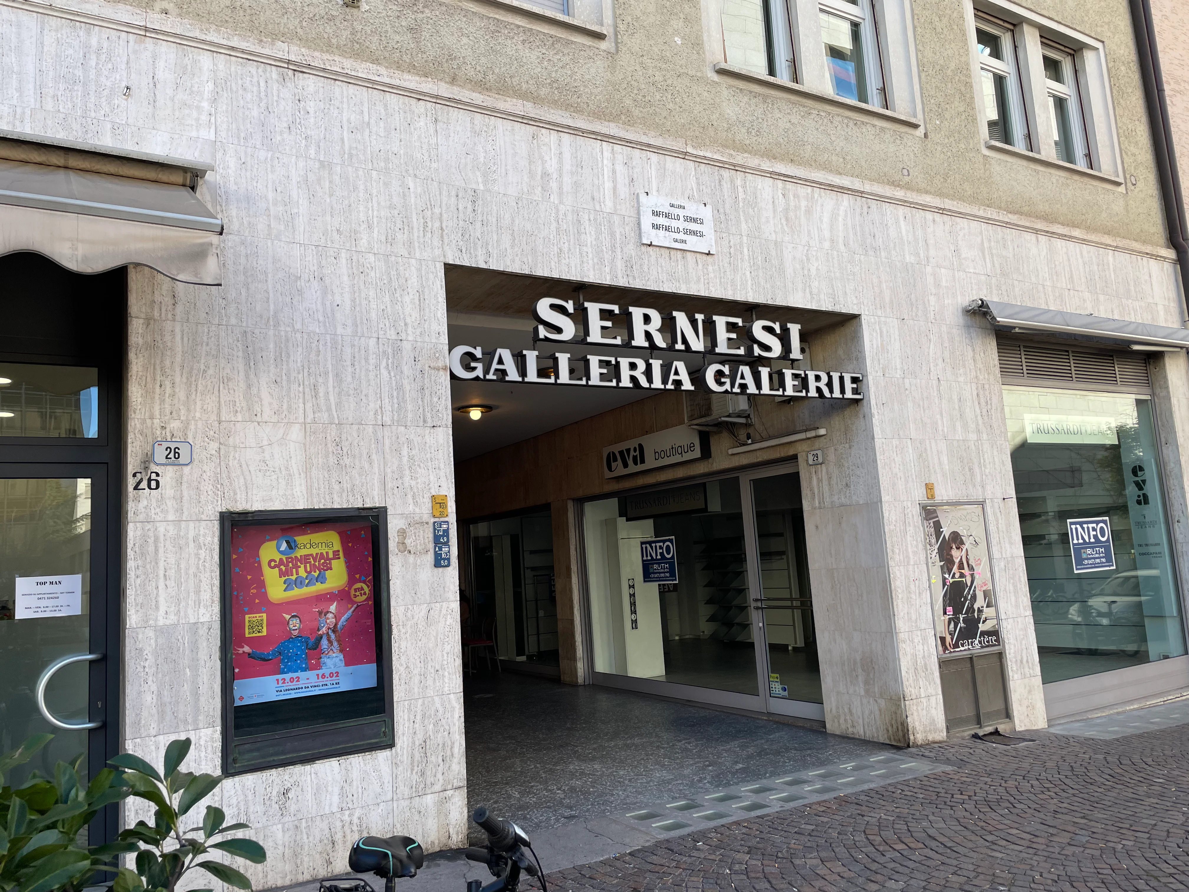 Gewerbeimmobilie mit bestehendem Betrieb – Altstadt