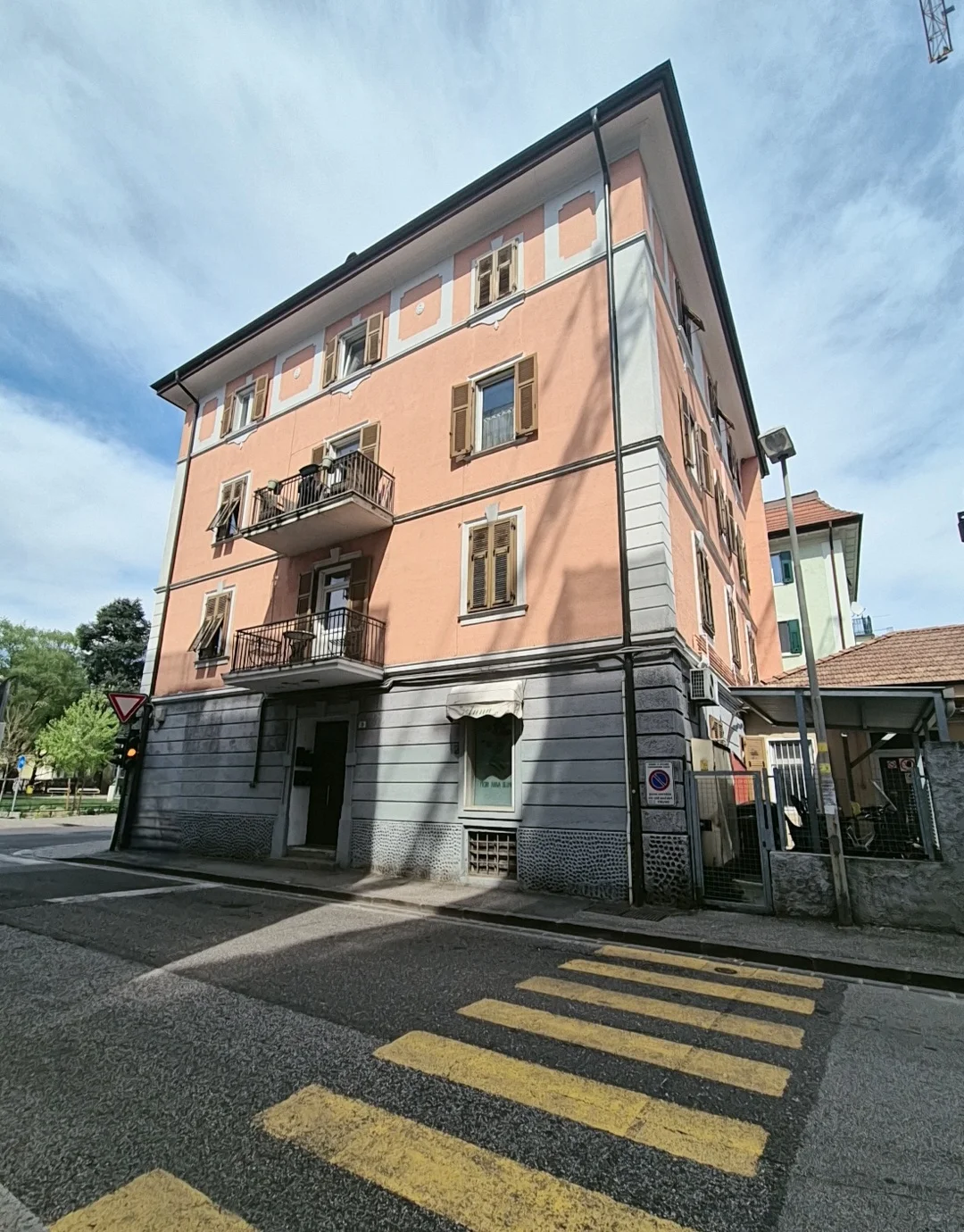 Intero palazzo storico in vendita a Bolzano