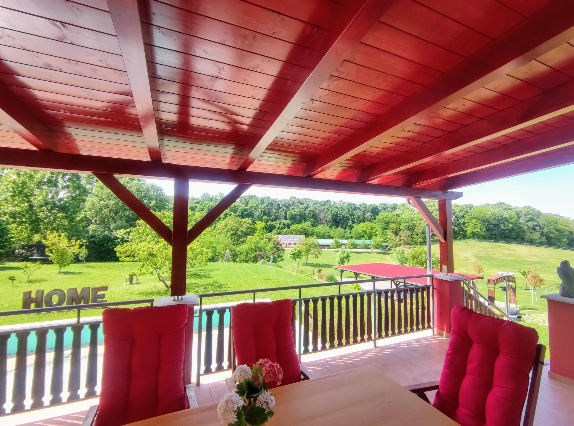 Villa moderna con piscina sul Lago Balaton