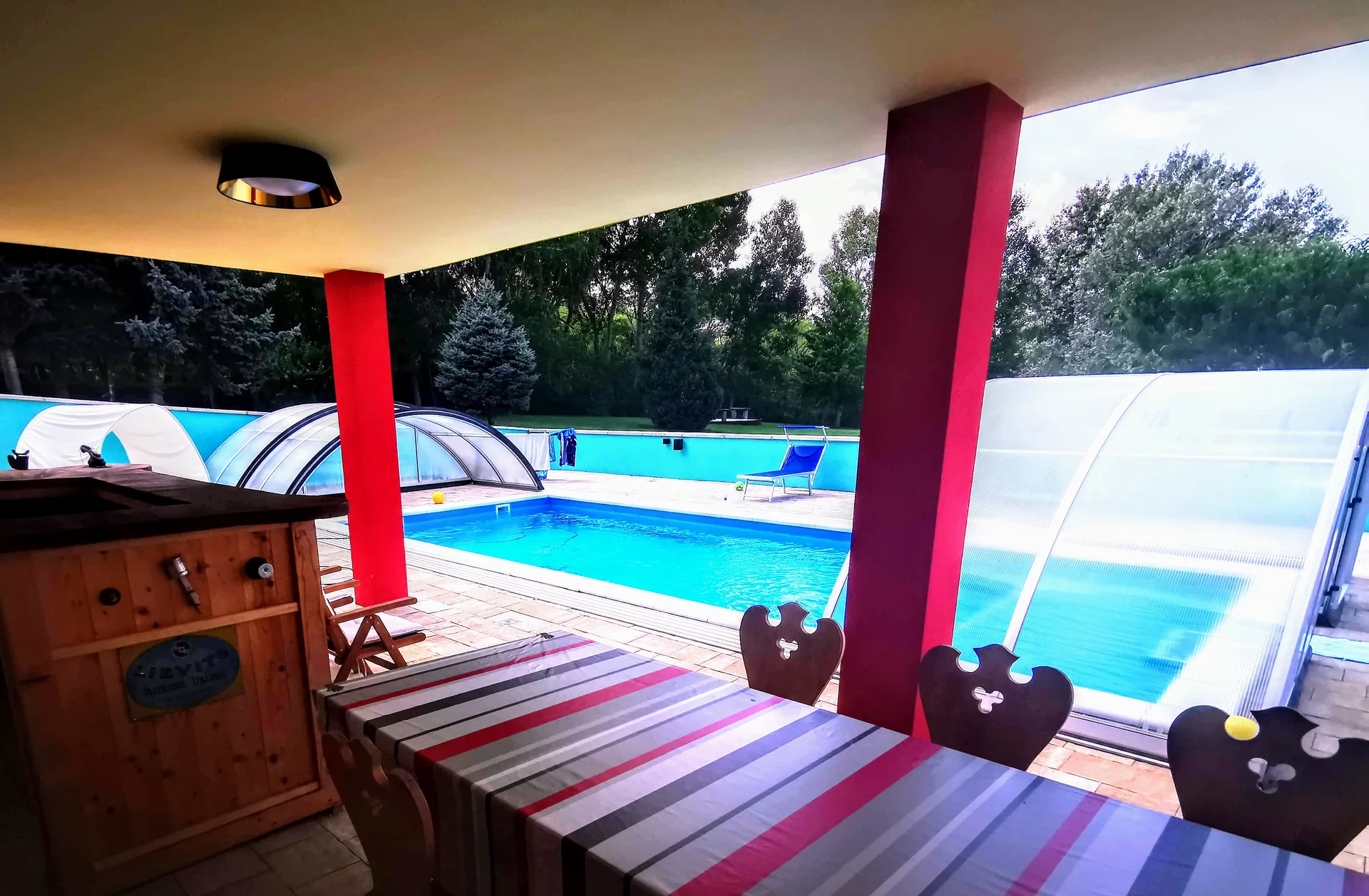 Villa moderna con piscina sul Lago Balaton