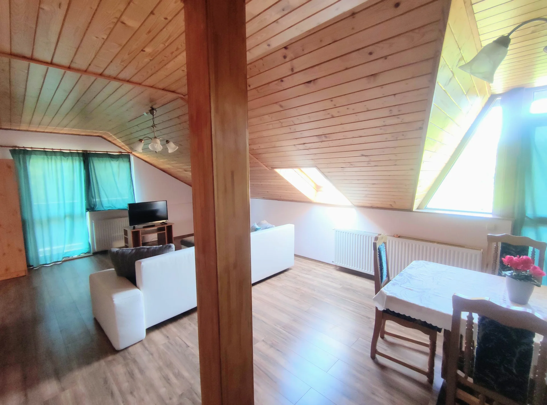 Villa moderna con piscina sul Lago Balaton